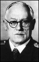 betjänt.jpg