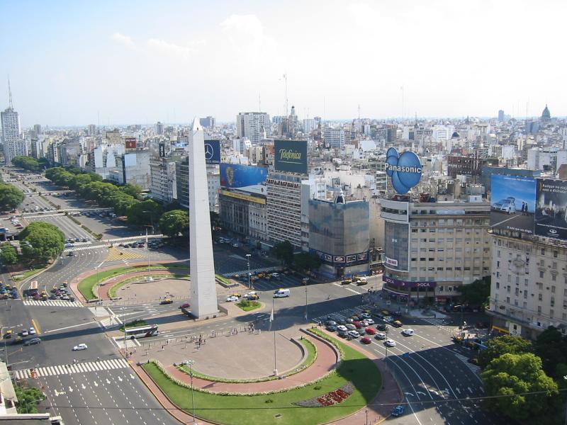 obelisken i samma stad.jpg