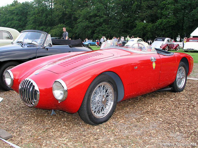 OSCA_Mt4-2AD_barchetta_Morelli_1952.jpg