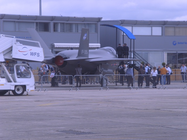 SI852234.JPG