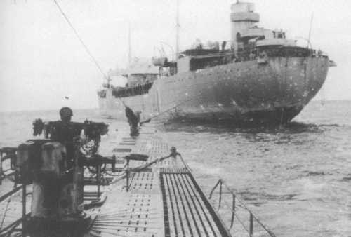 U 183 oljas av BRAKE.jpg