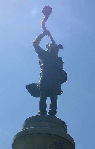 står å blåser.jpg