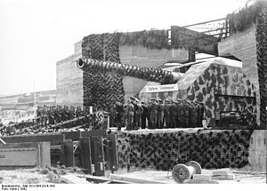 300px-bygget pågår 1942.jpg