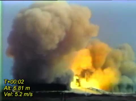 Apollo 11 - fart efter 2 sekunders flygning.jpg
