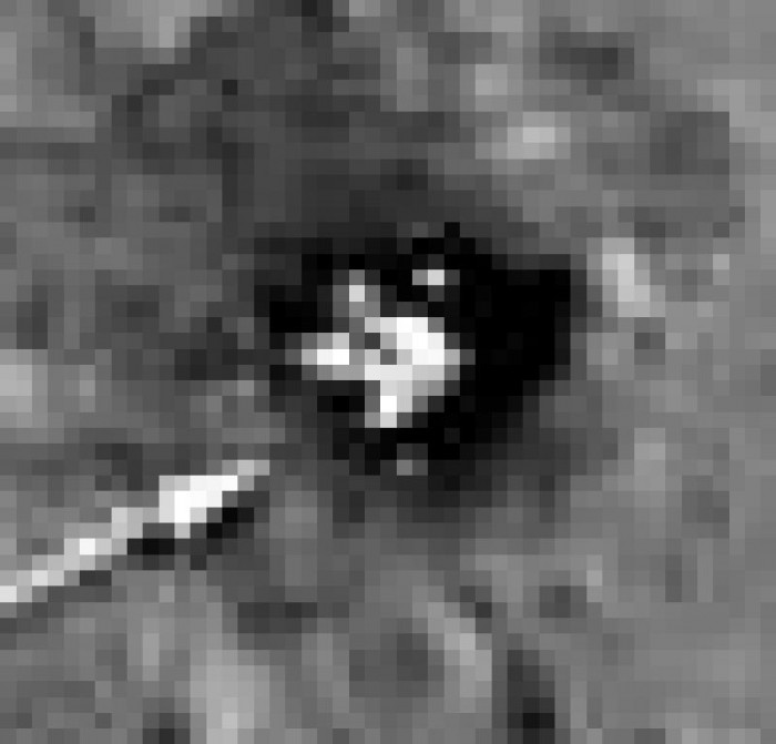 LRO 2011 - Apollo 17 - LM från den stora bilden i närbild.jpg