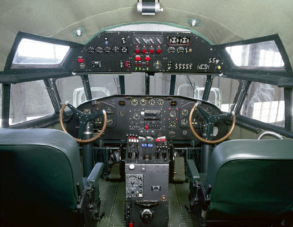 flightdeck.jpg