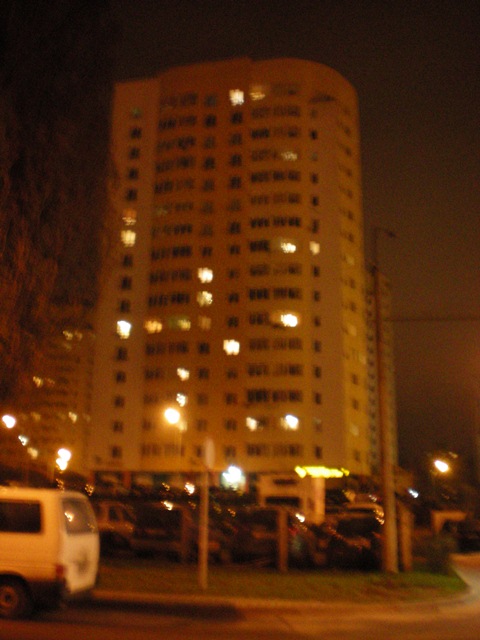 vårt suddiga hus.JPG