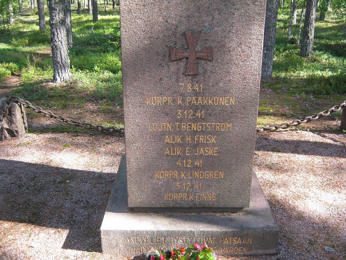 Minnesmärke II.jpg