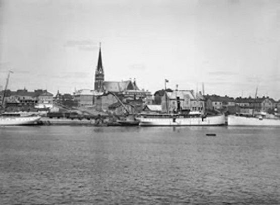 Stadskajen Luleaa ca 1945.jpg