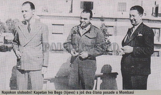 Kapten I. Bego med officerare efter den engelska befrielsen.....jpg