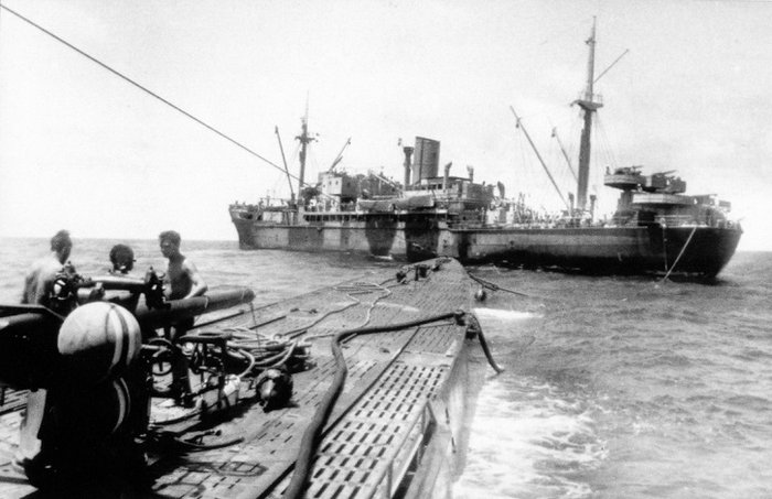 uboat oljar fraan PYTHON.jpg