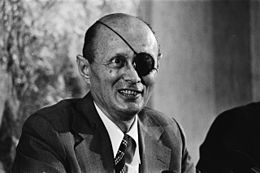 Moshe Dayan.jpg