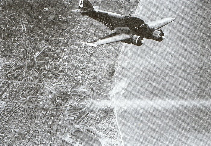 Bombning pågår fortfarande.jpg