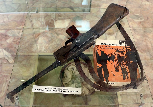 Serienummer F 20830 (2).JPG