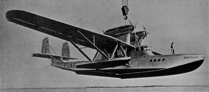 Loire 102 Bretagne.jpg