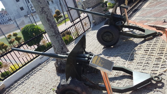 Antitank 2 Pounder MK9.jpg