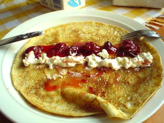Crêpe_opened_up.jpeg