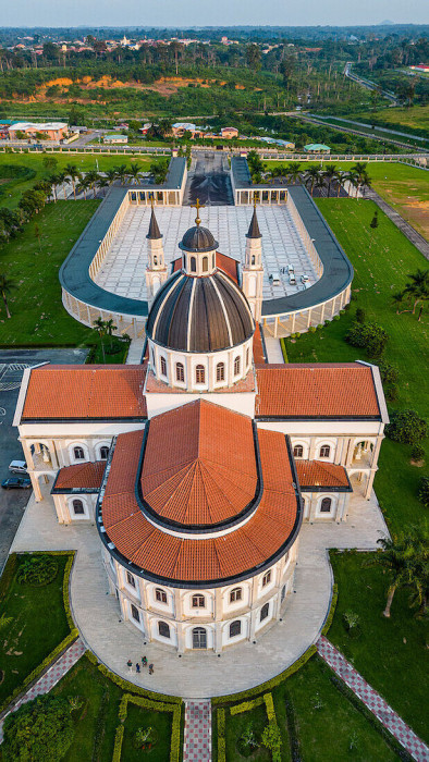 13922764-Aerial-of-the-Basilica-of-the-Immaculate-Conception-Mongomo-Rio-Muni-Equatorial-Guinea-Africa-n.jpg