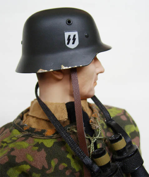 SS hjälm.jpg