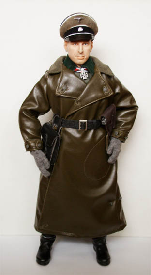 SS-officer.jpg