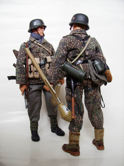 12 SS-division Hitler Jugend 2 men.jpg