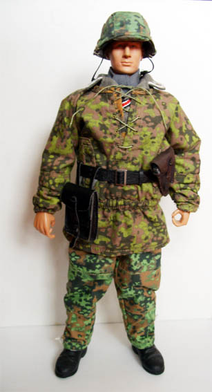 Kamoflerad Underofficer.jpg