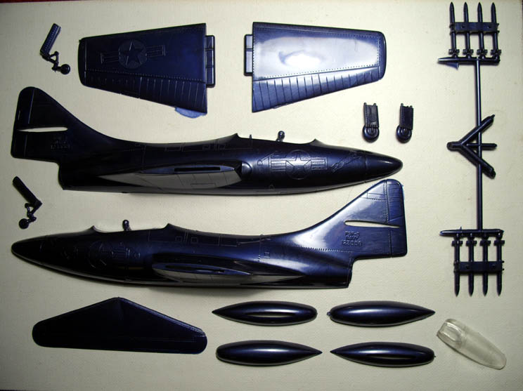 Obyggd F9F Pather Jet.jpg