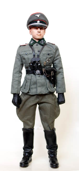 SS officer.jpg