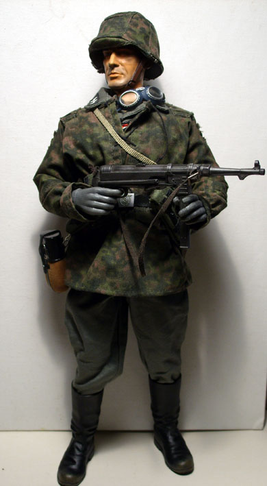 SS-veteran på vakt.jpg