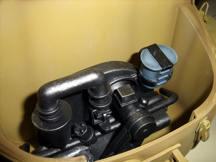 Schwimmwagen motor.jpg