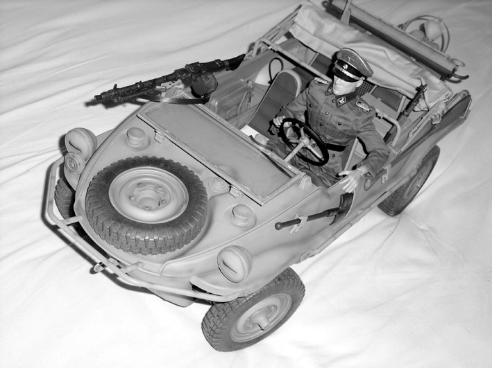 SS-Brigardeführer flygfoto 1.jpg