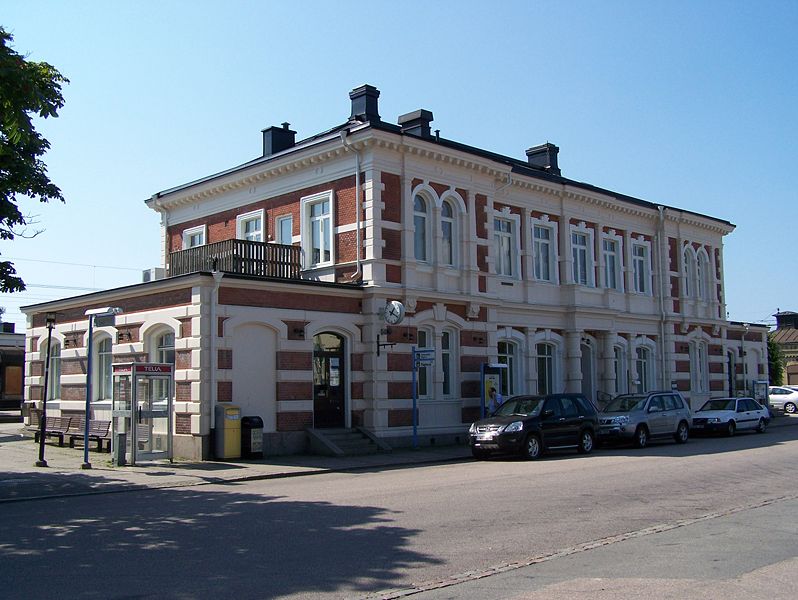 798px-Falkenberg_Station.jpg