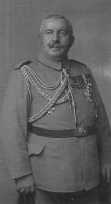 Ahmet Izzet.jpg