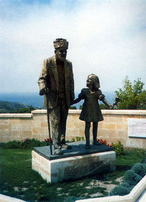 ovanlig staty.jpg