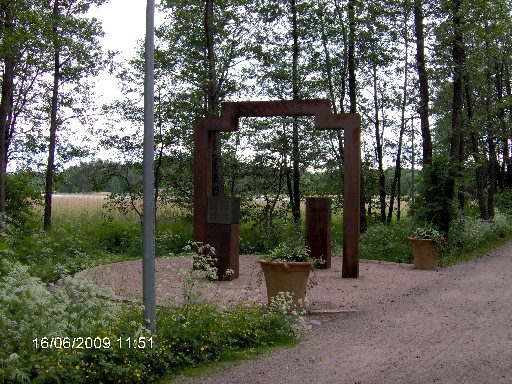 minnesmärke01.jpg