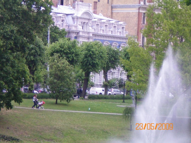 100_0013.jpg