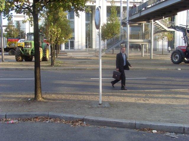SI853243.JPG