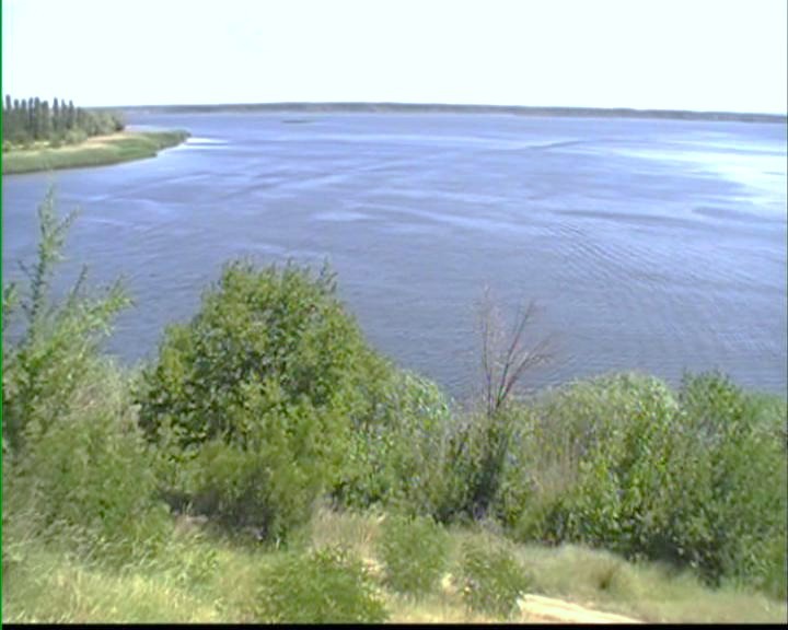 VTS_01_2 (frame 2524).jpg