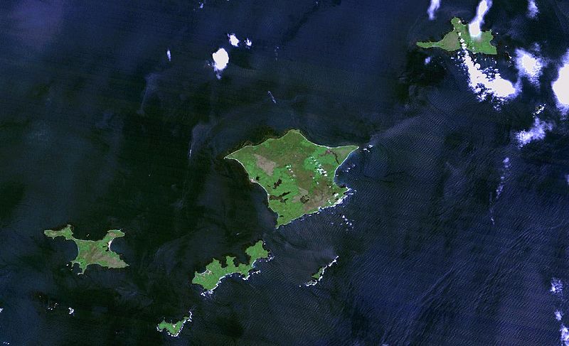 De omstridda Habomai-öarna - vy från rymden.jpg