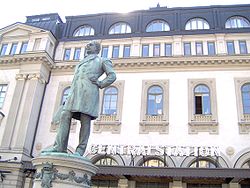 250px-Staty2006.jpg