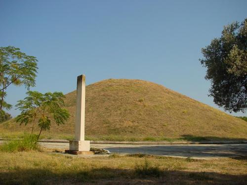 gravkulle med stela.jpg