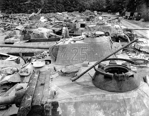 German Armour in Isigny-sur-Mer.jpg
