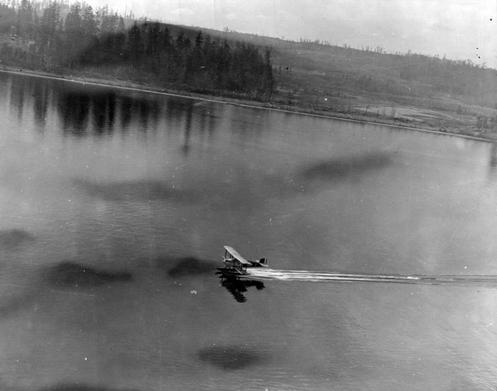 taxar på Lake Washington före starten.jpg