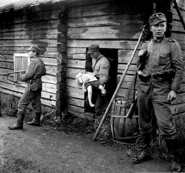 Tar hand om offer.jpg