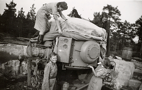 VH.Ispoinen-opetusta-1944_470x300.jpg