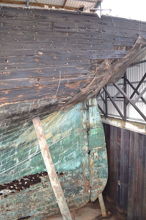 kopparforhydning over teak.jpg