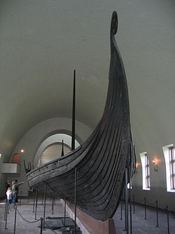 250px-vikingaskepp.jpg