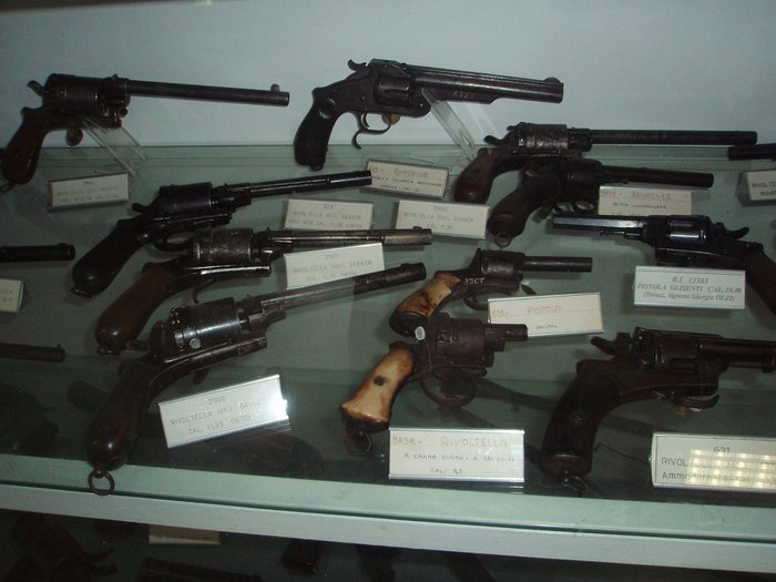 Pistol2.JPG