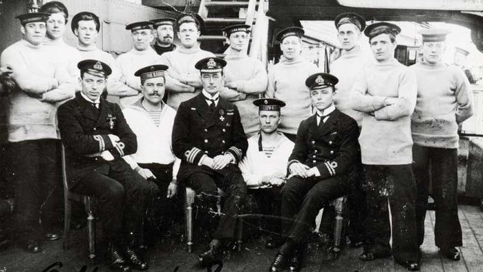 kapten m besattning.jpg