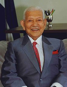 ..japansk biznizman.jpg